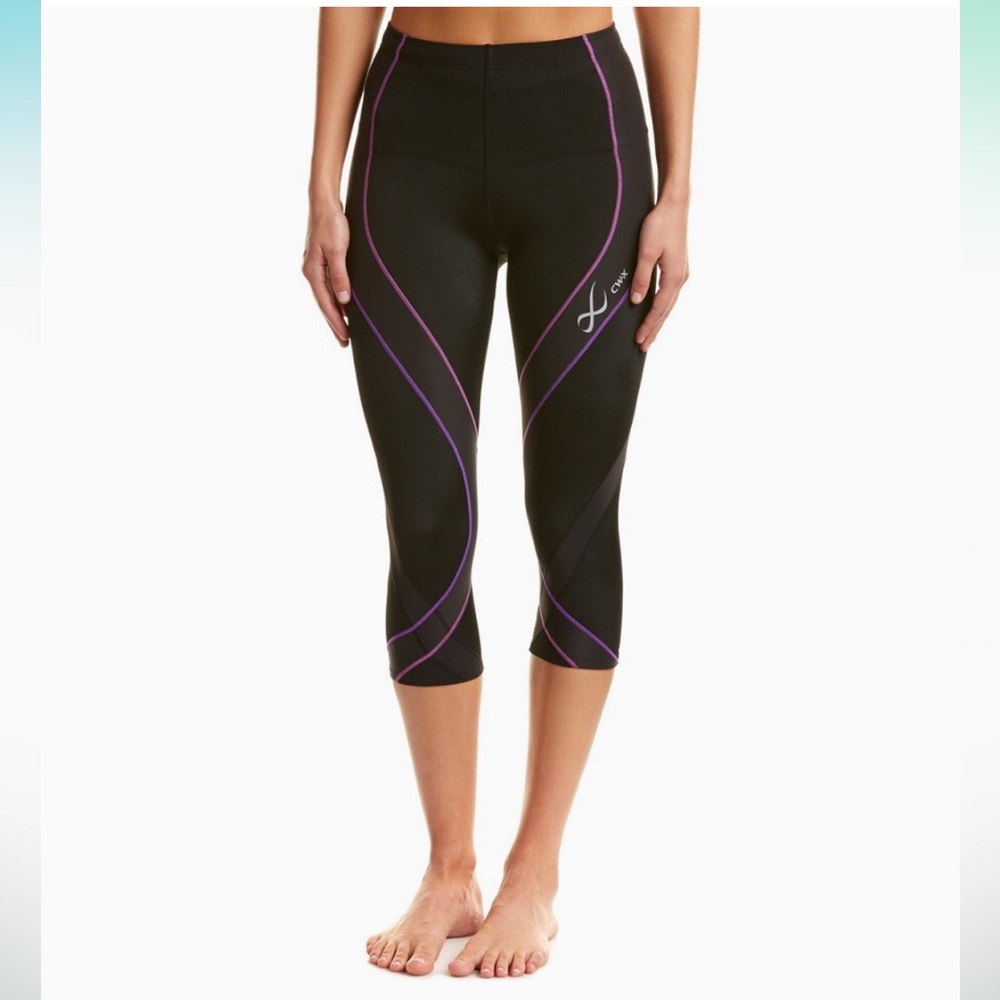 CW-X Women’s 3/4 Length Tights in All Black